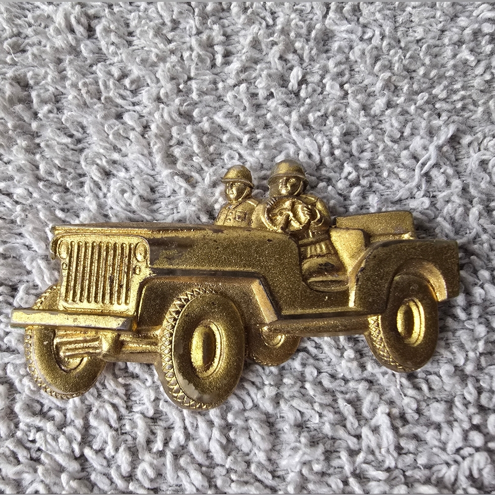 Army Jeep Brooch Pin - Picture 1 of 10